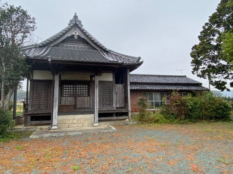 乳熊寺,三重県松阪市中万町1453番地