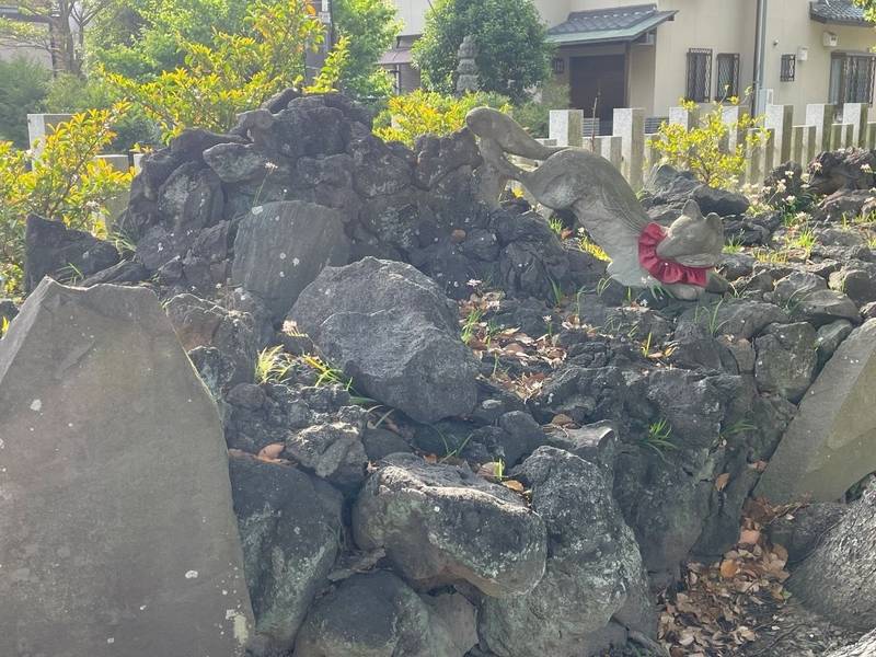 白狐殿 (半田稲荷神社内),東京都葛飾区東金町4-28-22