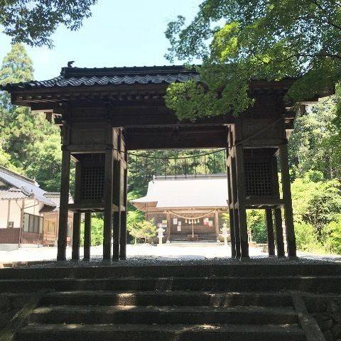 江原八幡神社,岡山県新見市西方１５０４