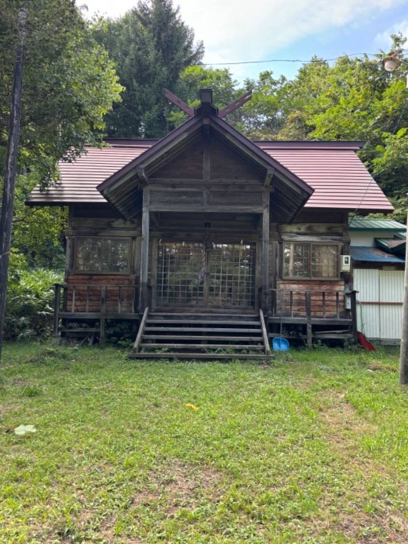 東山神社,北海道富良野市字東山3号-ホ