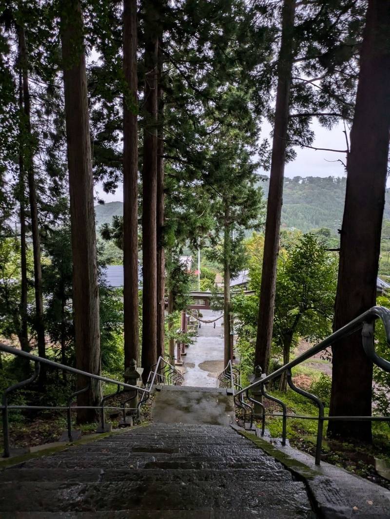 飯縄神社（皇足穂命神社）,長野県長野市富田380
