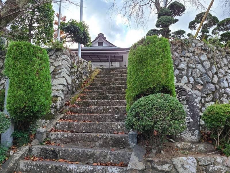 真蔵院,山梨県大月市賑岡町１６０