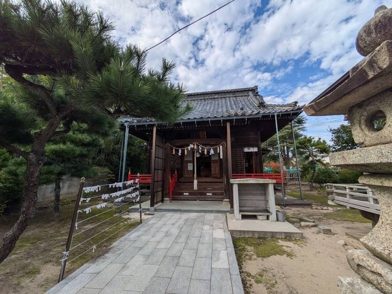 青山御幣稲荷神社,新潟県新潟市西区青山１丁目１８−１