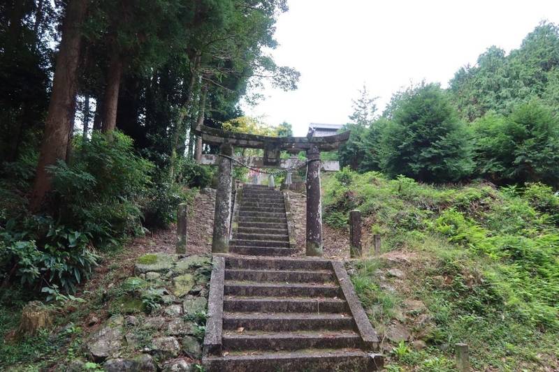 八天宮四方萬神社,佐賀県西松浦郡有田町山谷切口1945-2