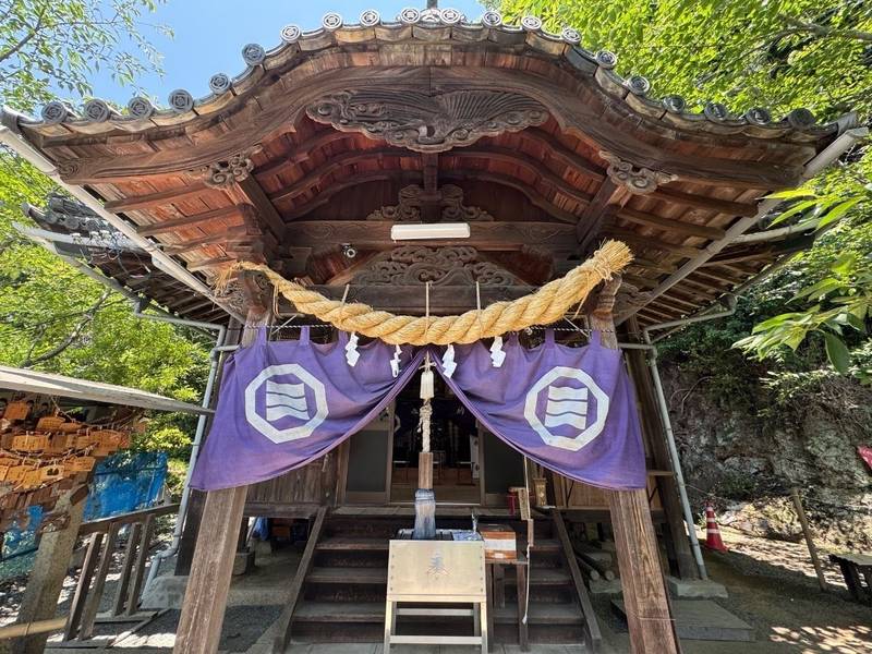 湊三嶋大明神社,愛媛県松山市港山町1925