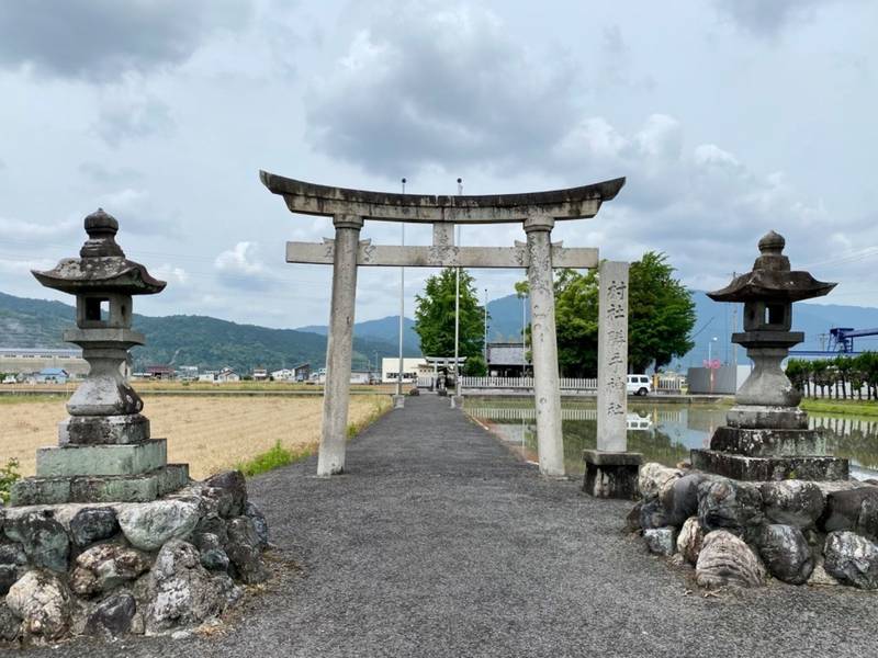 勝手神社,岐阜県安八郡神戸町更屋敷２１１