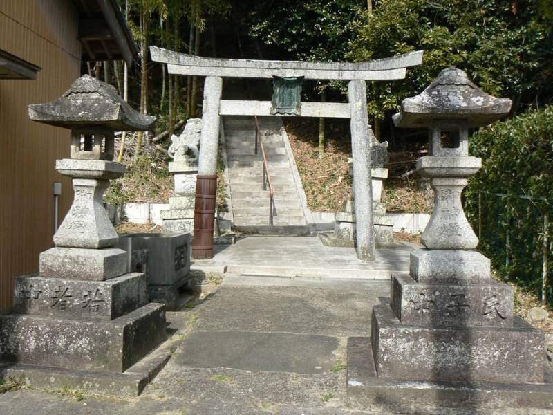 八幡神社  (津市),三重県津市一身田豊野 1052