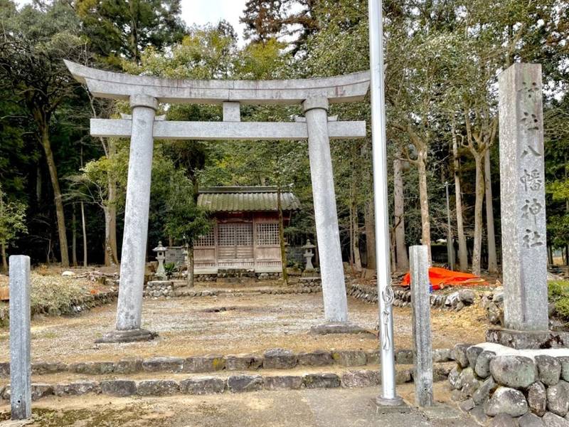 八幡神社     (揖斐川町谷汲深坂),岐阜県揖斐郡揖斐川町谷汲深坂2562番地