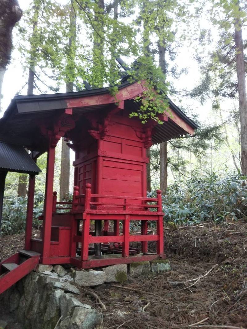 稲荷神社  (下阿毘縁),鳥取県日野郡日南町下阿毘縁1741