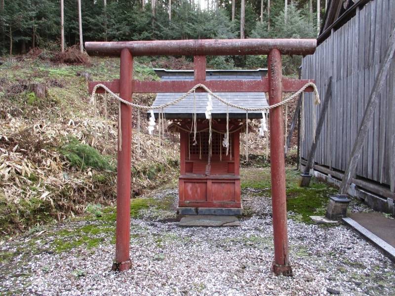 白倉神社,京都府船井郡京丹波町下大久保３０
