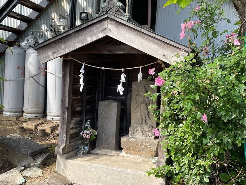 庚申塔・道祖神    (新羽),神奈川県横浜市港北区新羽町2499