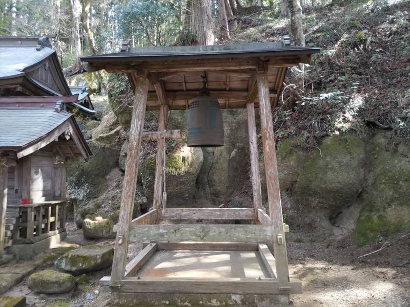 拆石神社,宮城県柴田郡柴田町葉坂宮前50