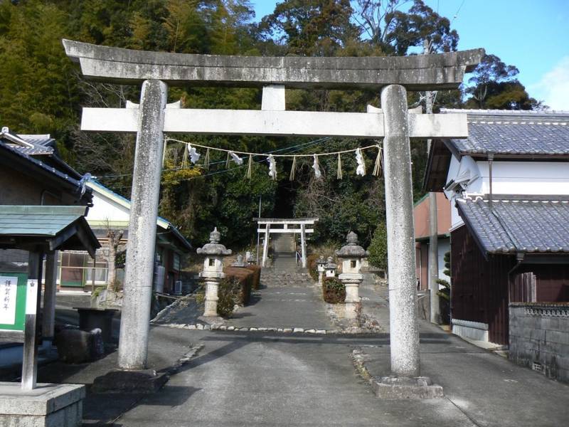 八乳合神社,三重県津市片田井戸町 200番地1