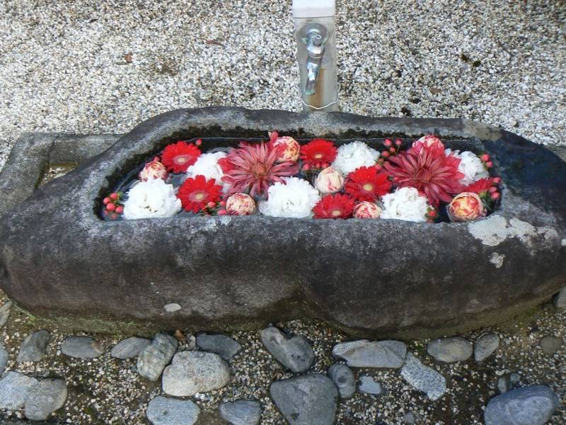 八乳合神社,三重県津市片田井戸町 200番地1