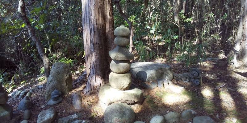 城山三浦稲荷大明神,三重県志摩市阿児町国府