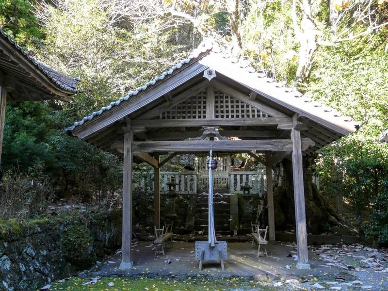 戒場神社,奈良県宇陀市榛原戒場３８８