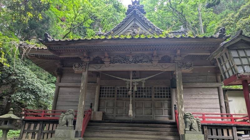 七高神社,秋田県にかほ市院内城前６４