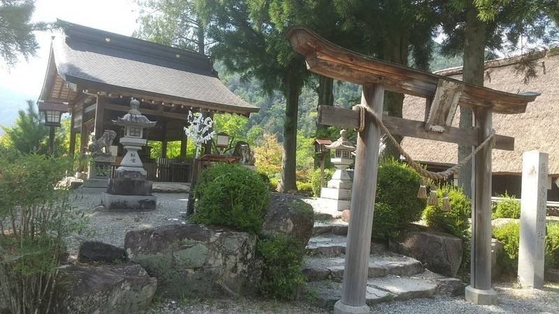 高椅神社,岐阜県下呂市森2331