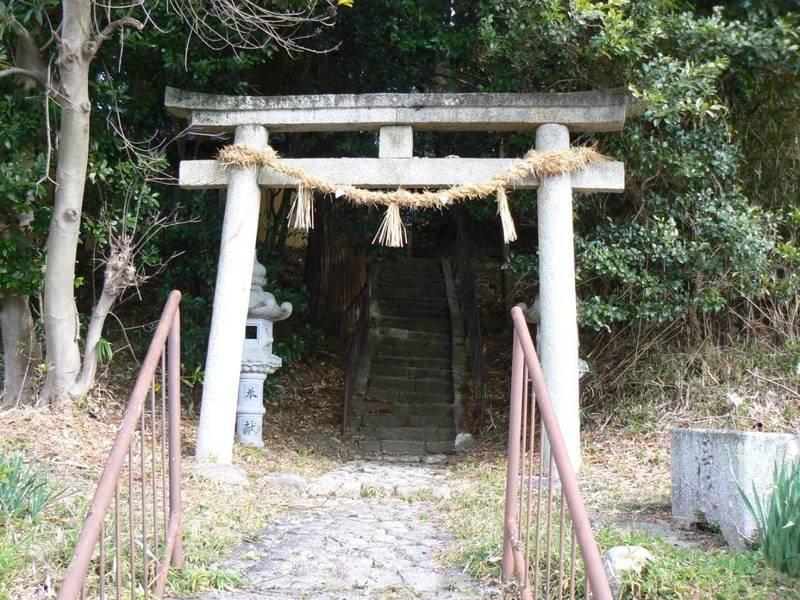 須賀神社  (津市大里山室町),三重県津市大里山室町 375