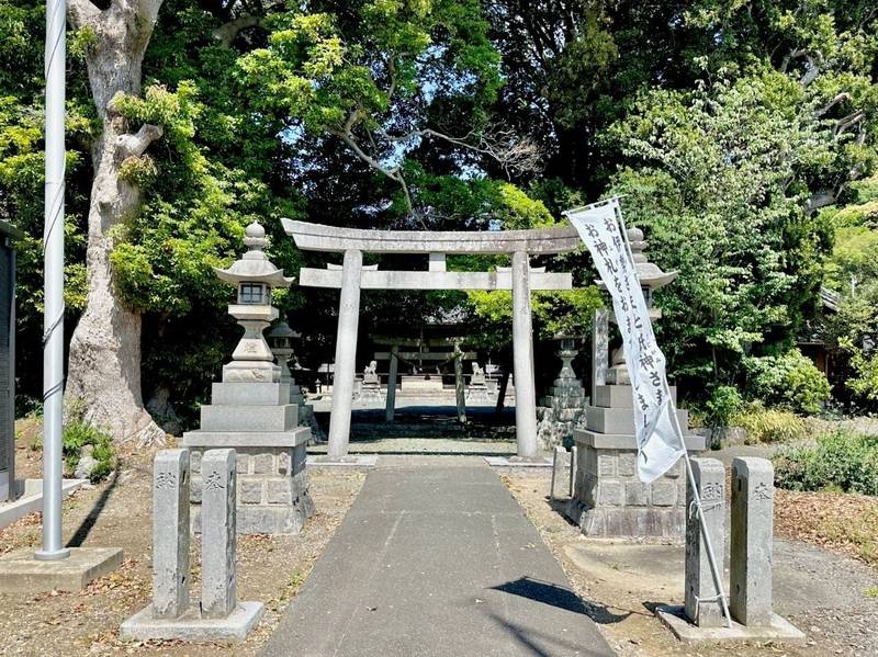 泙野神社,愛知県豊川市御津町泙野新屋敷2-1