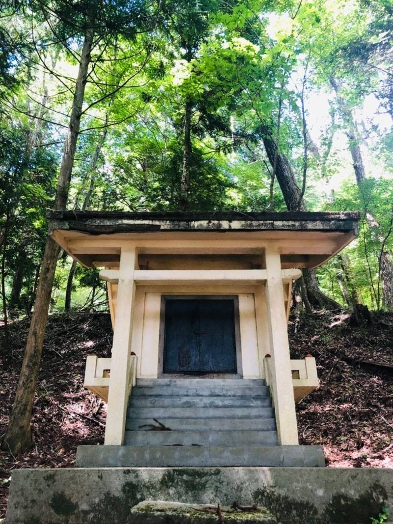 穂見神社,山梨県南都留郡忍野村忍草2206