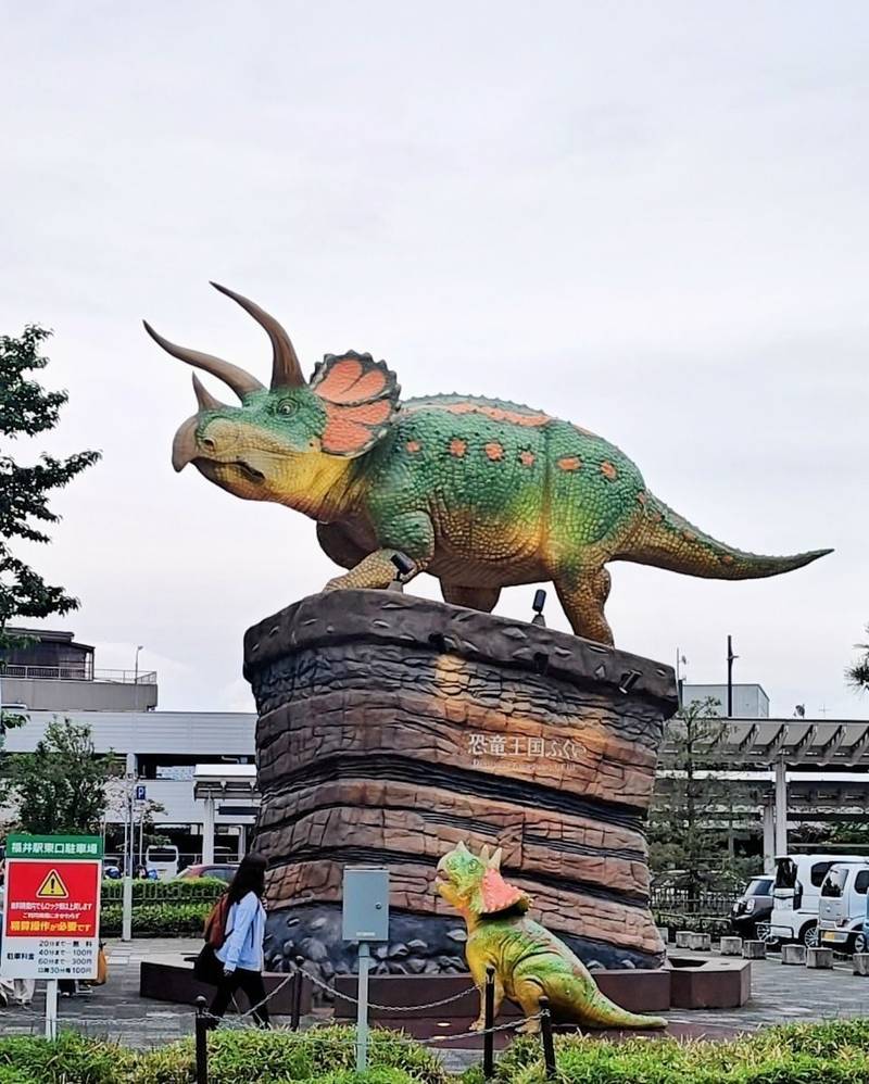北陸新幹線,福井県福井市中央1-3214