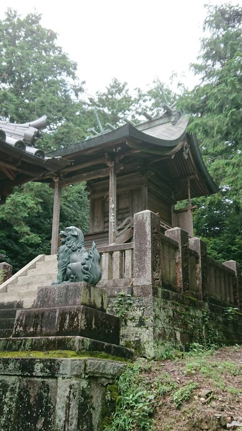 西麻植八幡神社,徳島県吉野川市鴨島町西麻植壇ノ原155-1
