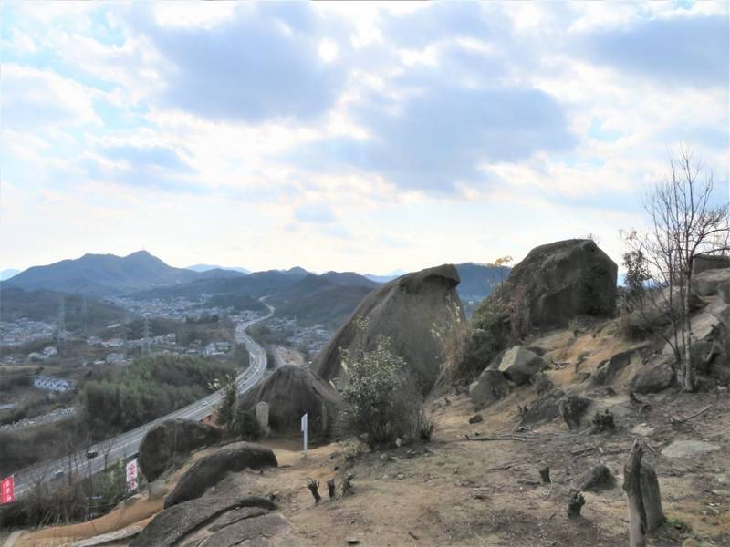 岩屋荒神社,広島県尾道市向東町１０４