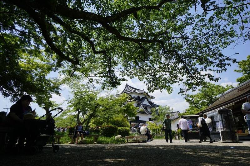 彦根城,滋賀県彦根市金亀町１−１