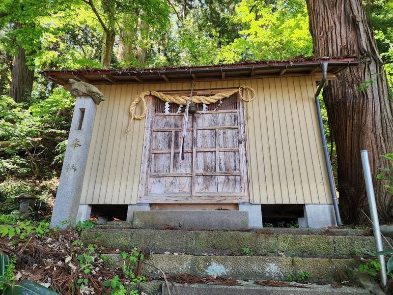 楯越稲荷神社,山形県寒河江市大字日和田楯越