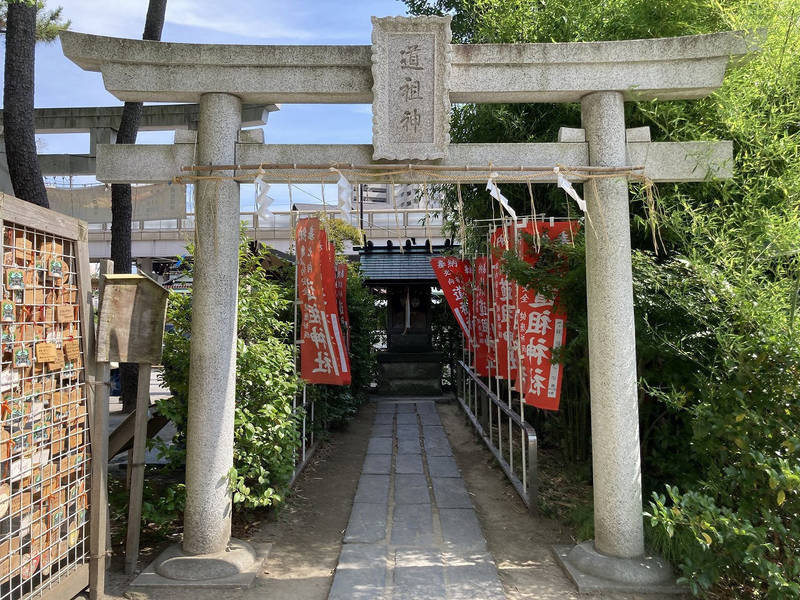 亀有北向道祖神  (亀有香取神社境内社),東京都葛飾区亀有3丁目42-24