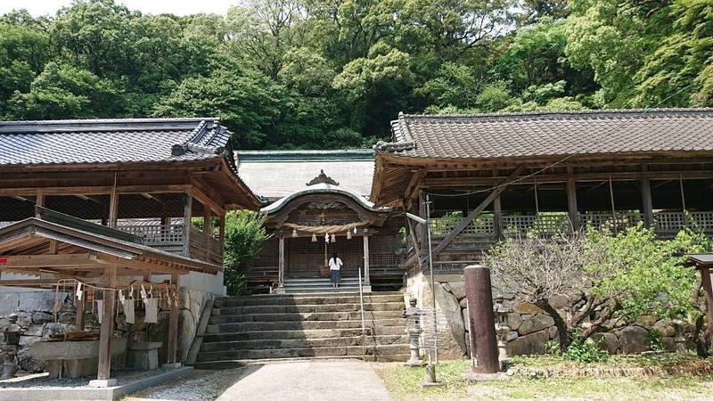 香春神社