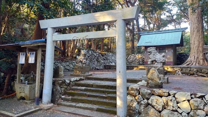 八重垣神社       (渡鹿野島),三重県志摩市磯部町渡鹿野