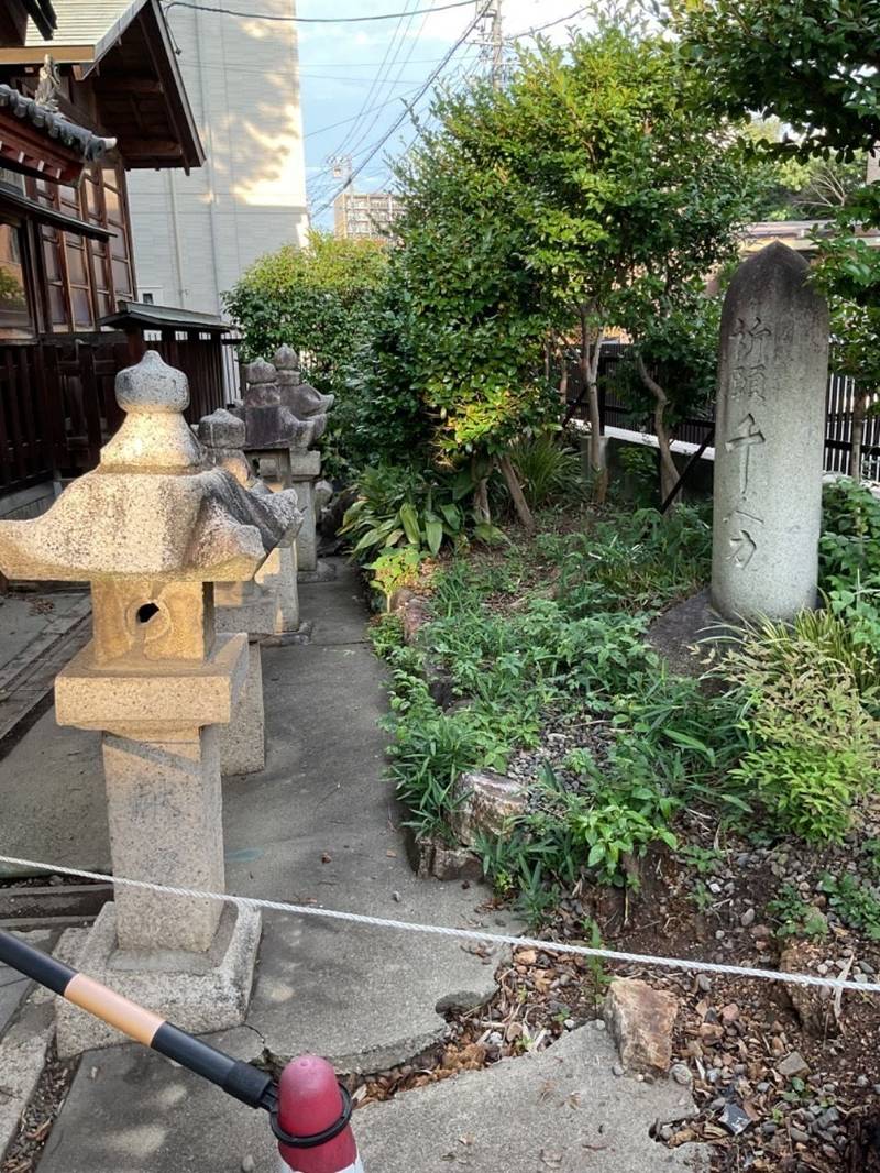 天王坊稲荷神社,岐阜県岐阜市溝旗町4丁目2