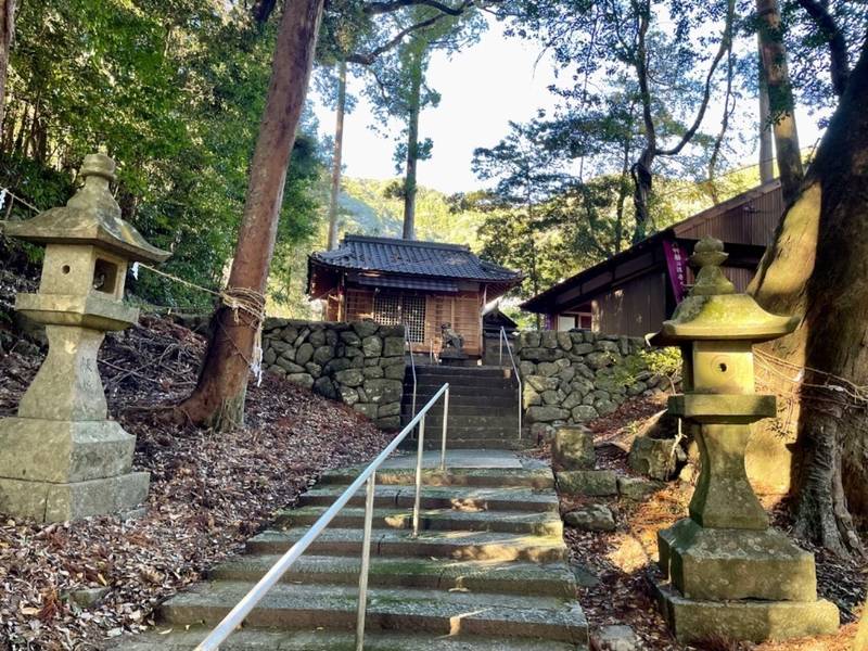 金山神社,三重県熊野市金山町１５１７
