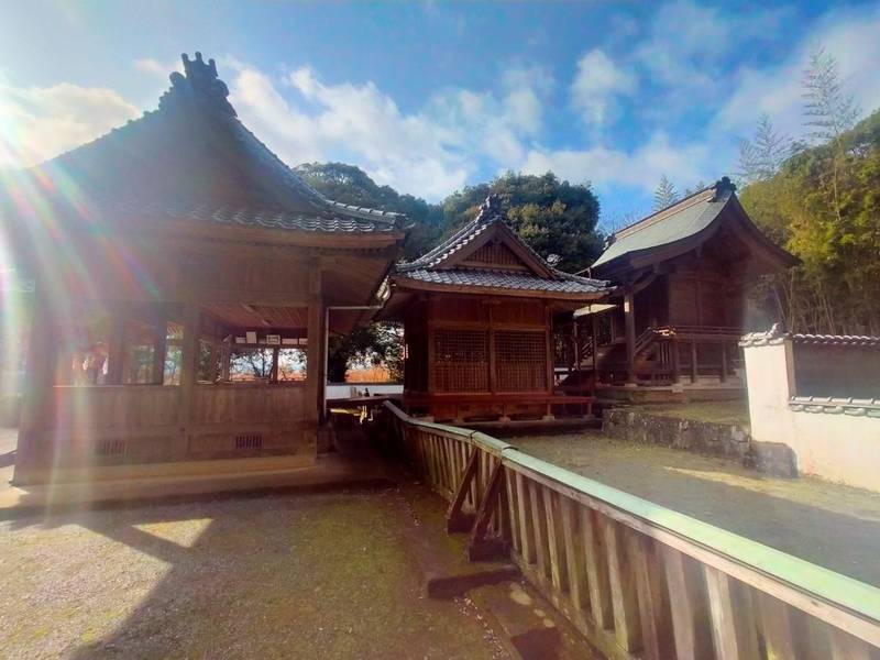 二葉山神社,大分県宇佐市大字下敷田字西八龍780