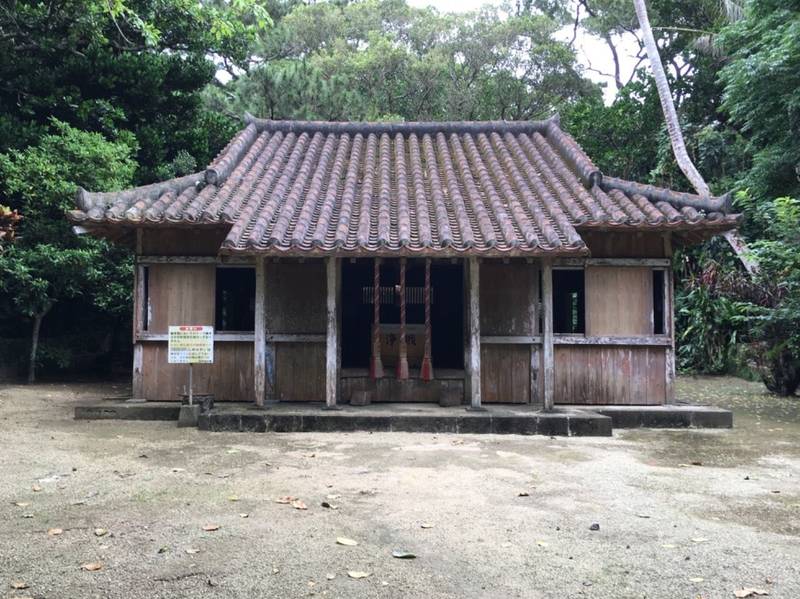 冨崎観音堂,沖縄県石垣市新川１６０７