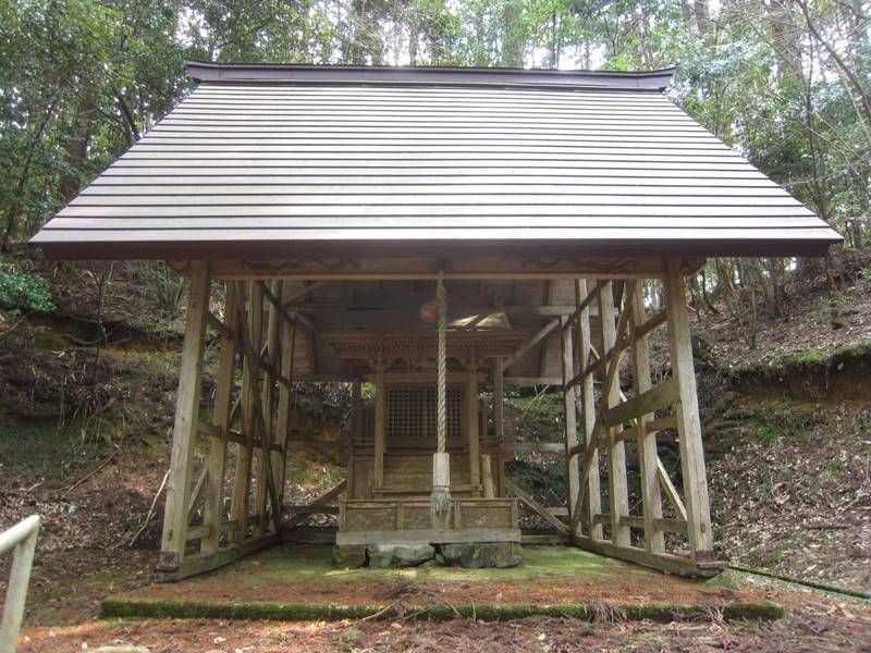 中山八幡神社,京都府綾部市中山町宮下