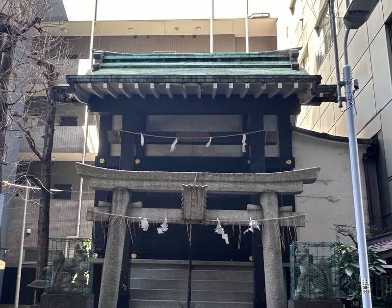 揖取稲荷神社,東京都台東区蔵前2丁目2−11