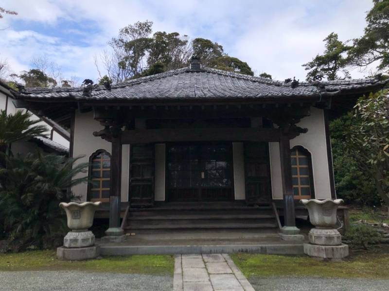 南向山 本行寺 (横須賀市),神奈川県横須賀市長沢1-56-9