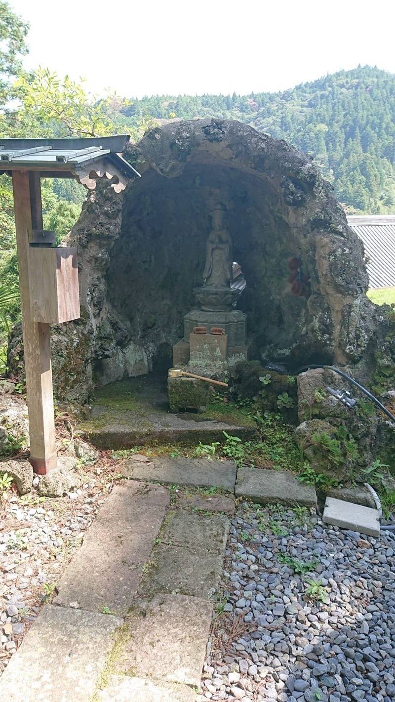 山之坊,山梨県南巨摩郡身延町小田船原434