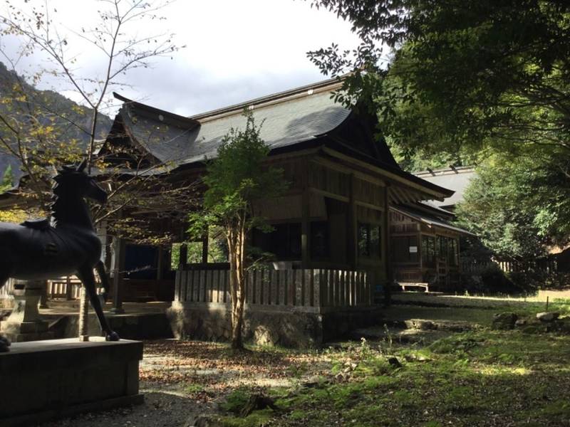 賀野神社,兵庫県姫路市夢前町山之内戊５５８