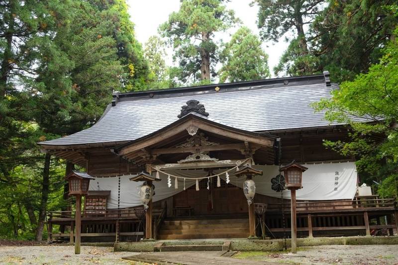 諏訪神社 川西町 東置賜郡川西町 山形県 Omairi おまいり