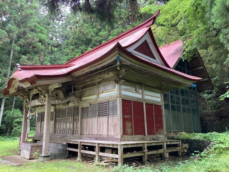 諏訪神社  (上羽出庭),福島県田村郡小野町上羽出庭辻ノ内２５１