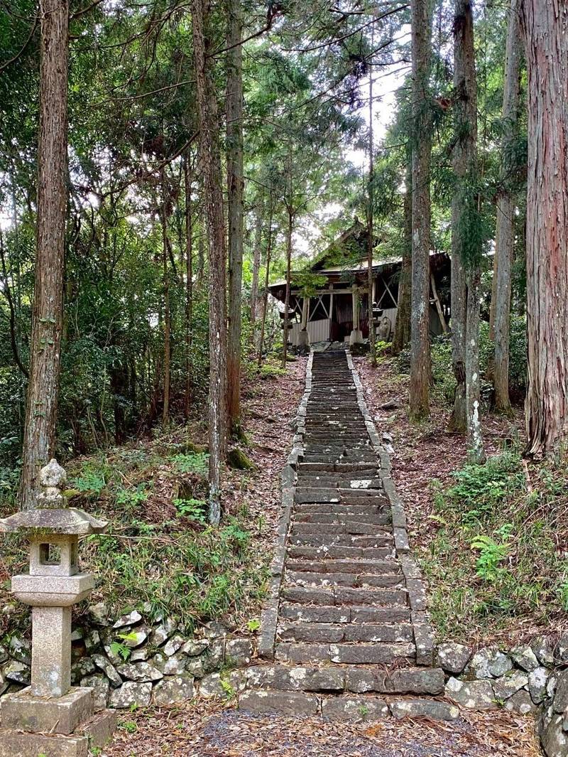 白髭神社    (加茂郡七宗町),岐阜県加茂郡七宗町上麻生4167番地