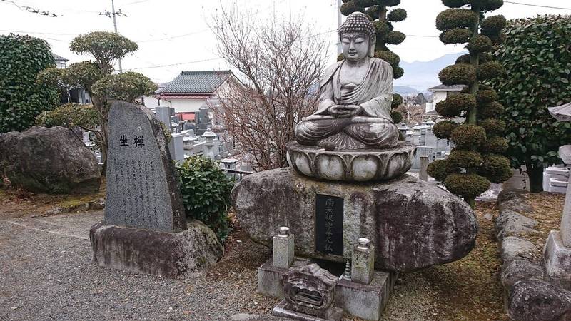 周林寺,山梨県甲州市塩山上粟生野45