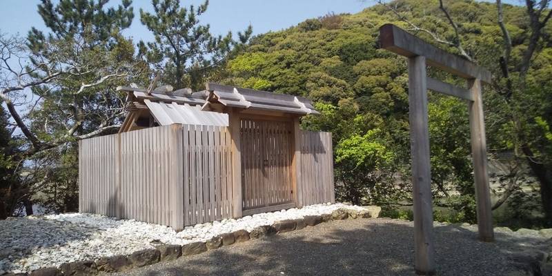 鏡宮神社,三重県伊勢市朝熊町字西沖2266