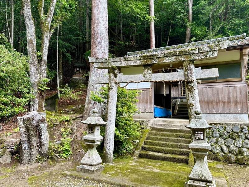 長谷八幡神社,奈良県吉野郡下市町長谷５１８−２