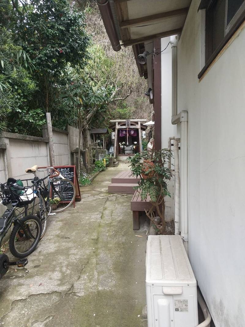 窟堂    (巌窟堂 岩谷不動),神奈川県鎌倉市雪ノ下２丁目２−２１