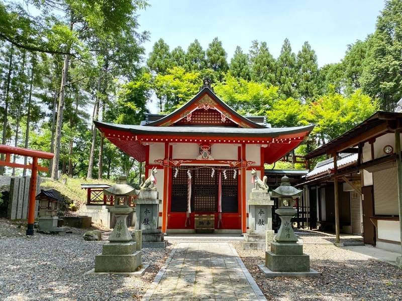 磐栄稲荷宮,京都府亀岡市下矢田町鏡岩16-2